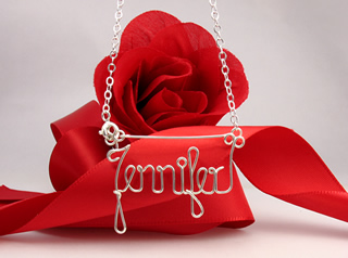 personalized name necklace in wire 