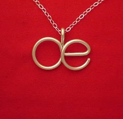 Personalized necklace in silver or gold wire