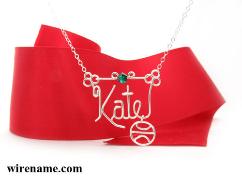 Personalized wire name necklace