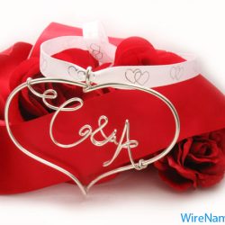 Arm band heard C&A -silver wire bracelet band Arm band heard C&A -silver wire bracelet band