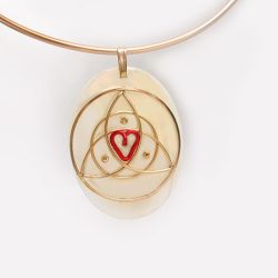 Celtic Trinity Knot - gold pendant - choker Celtic Trinity Knot - gold pendant - choke